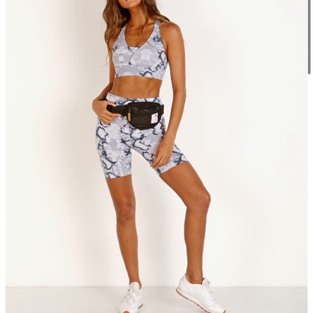 LOLA moonbeam bum bag | purple